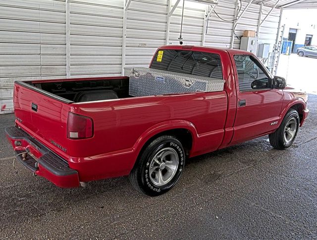 2000 Chevrolet S-10 Reg Cab 108" WB LS - 23060921 - 1