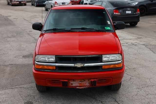 2000 Chevrolet S-10 Reg Cab 108" WB LS - 23060921 - 19