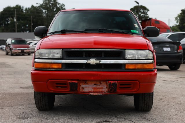 2000 Chevrolet S-10 Reg Cab 108" WB LS - 23060921 - 21