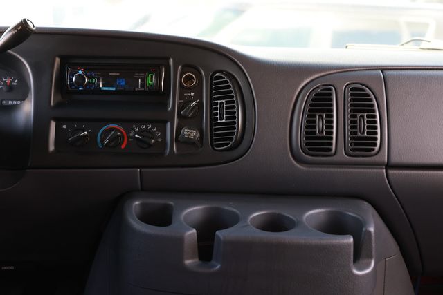 2000 Dodge Ram Wagon 3500 127" WB MAXI - 23046069 - 38