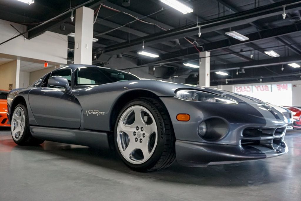 2000 Dodge Viper *Viper GTS* *Steel Gray* *Silver Stripes* *Only 15k Miles* - 22968135 - 1