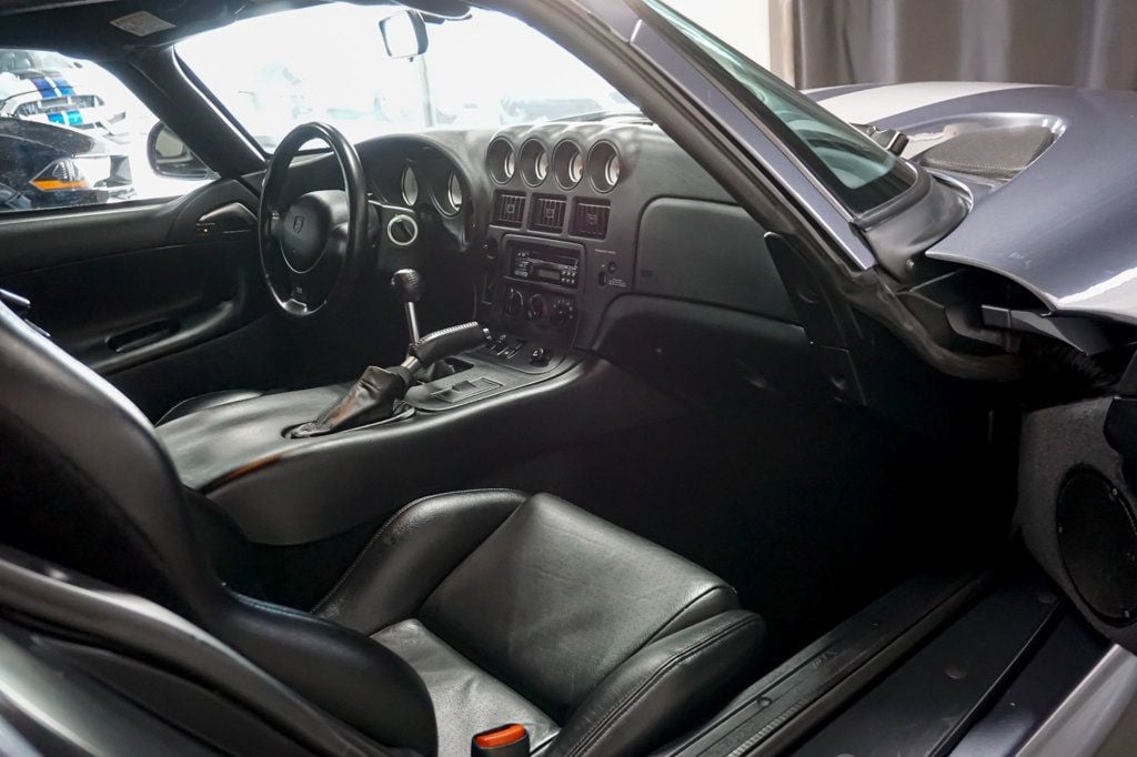 2000 Dodge Viper *Viper GTS* *Steel Gray* *Silver Stripes* *Only 15k Miles* - 22968135 - 28
