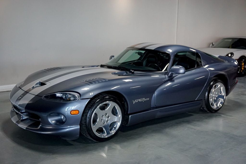 2000 Dodge Viper *Viper GTS* *Steel Gray* *Silver Stripes* *Only 15k Miles* - 22968135 - 4