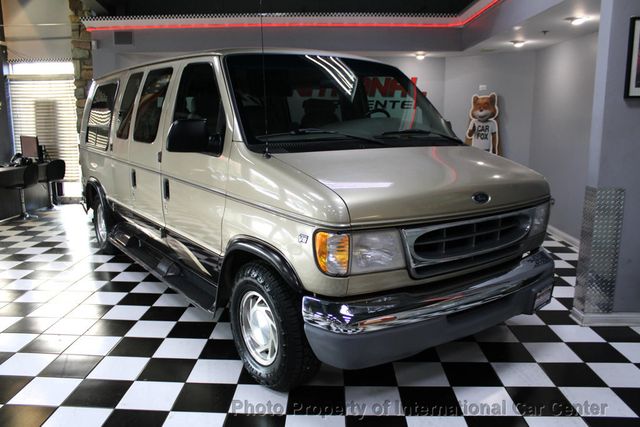 2000 Ford Econoline Cargo Van E-150 Recreational - 22943037 - 0