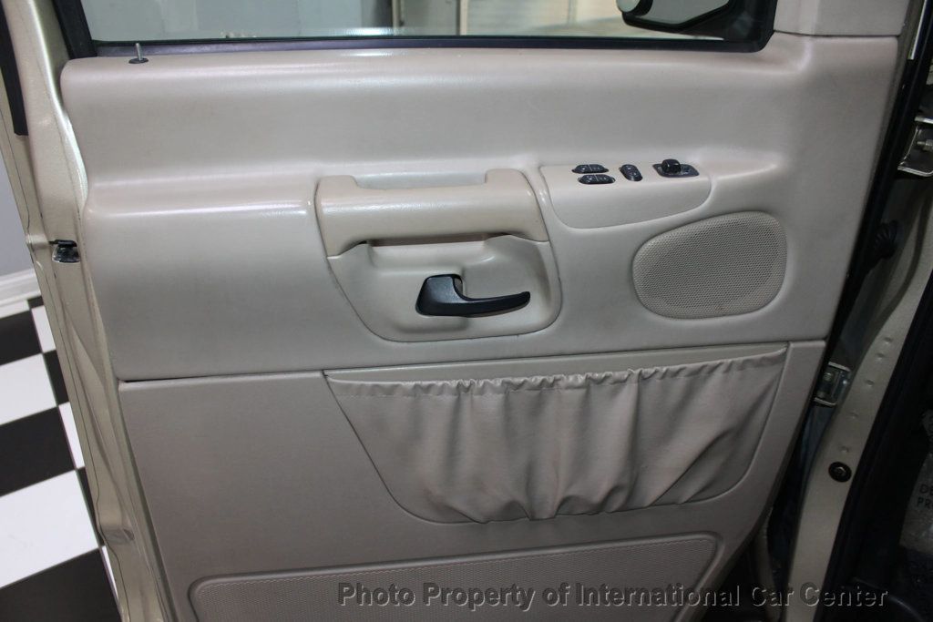 2000 Ford Econoline Cargo Van E-150 Recreational - 22943037 - 10