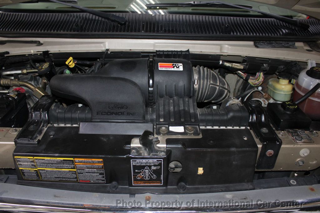 2000 Ford Econoline Cargo Van E-150 Recreational - 22943037 - 26