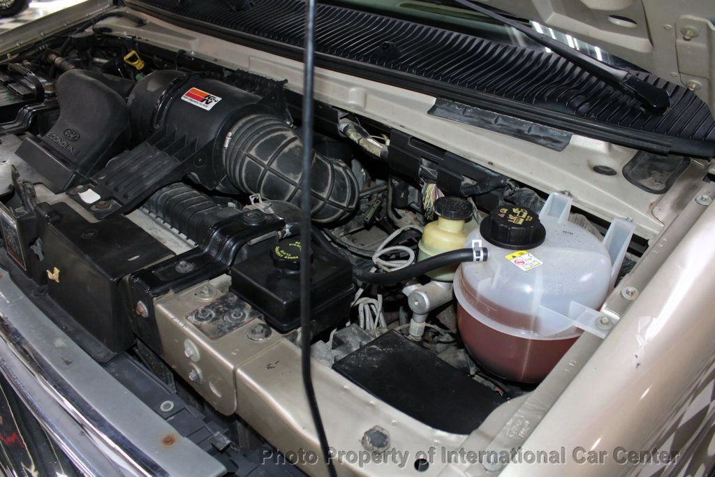 2000 Ford Econoline Cargo Van E-150 Recreational - 22943037 - 28