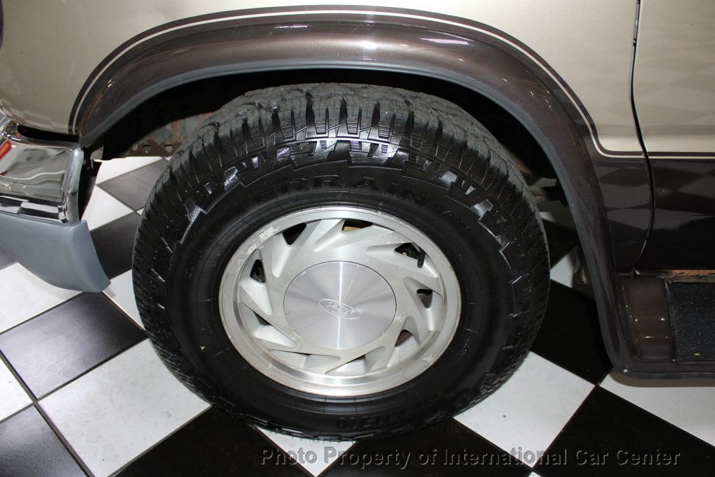 2000 Ford Econoline Cargo Van E-150 Recreational - 22943037 - 29