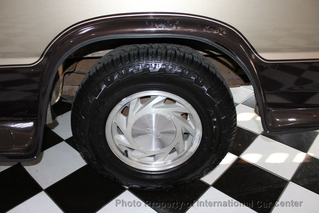 2000 Ford Econoline Cargo Van E-150 Recreational - 22943037 - 30