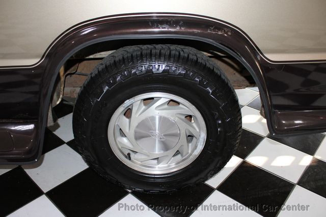 2000 Ford Econoline Cargo Van E-150 Recreational - 22943037 - 30