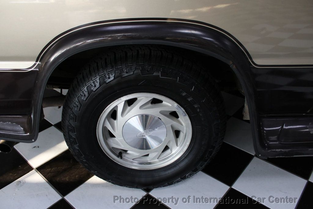 2000 Ford Econoline Cargo Van E-150 Recreational - 22943037 - 31