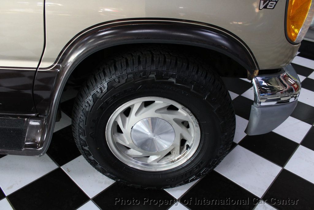 2000 Ford Econoline Cargo Van E-150 Recreational - 22943037 - 32