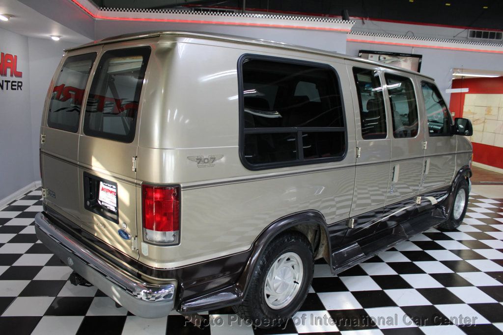 2000 Ford Econoline Cargo Van E-150 Recreational - 22943037 - 3