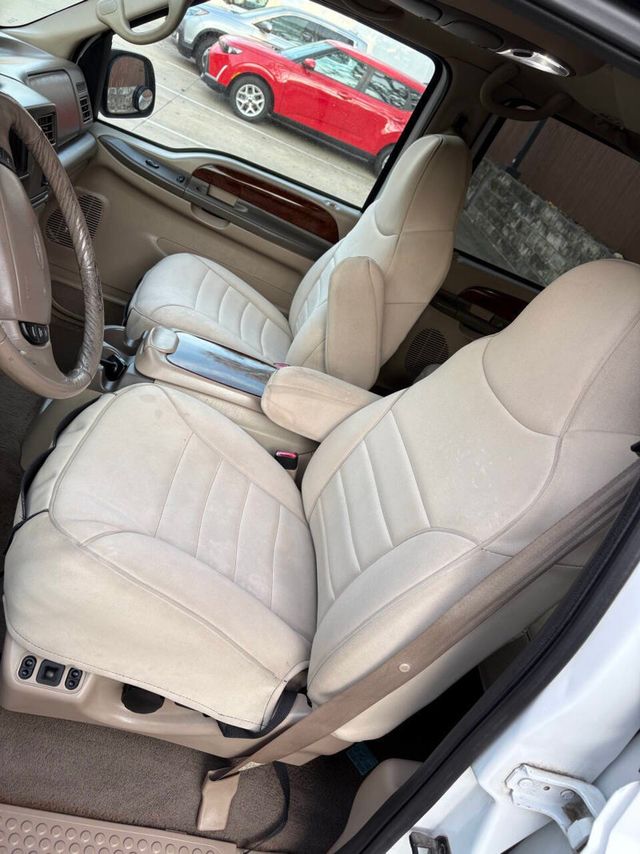 2000 Ford Excursion 137" WB Limited - 22979528 - 15