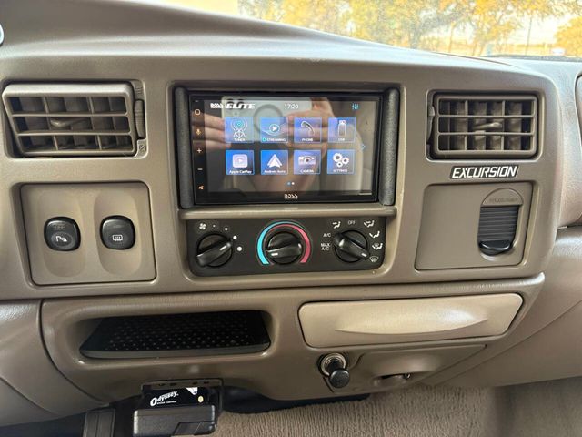 2000 Ford Excursion 137" WB Limited - 22979528 - 18