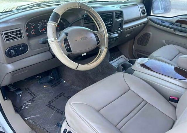 2000 Ford Excursion 137" WB Limited - 23002786 - 1