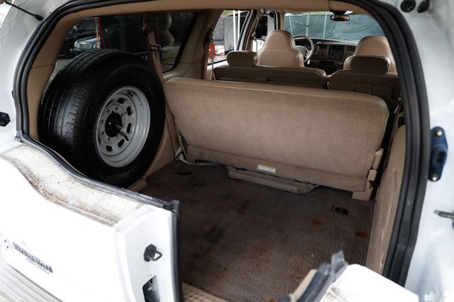 2000 Ford Excursion 137" WB Limited - 23002786 - 26