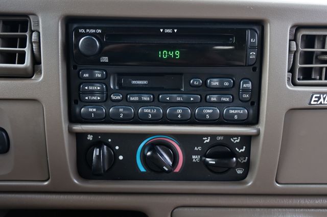 2000 Ford Excursion 137" WB Limited - 23002786 - 33