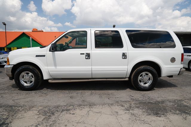 2000 Ford Excursion 137" WB Limited - 23002786 - 3