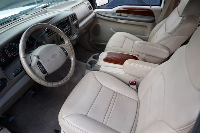 2000 Ford Excursion 137" WB Limited - 23002786 - 5