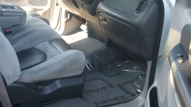 2000 Ford F-150 JUST SERVICED , VERY CLEAN INISDE AND OUT  - 22899886 - 34