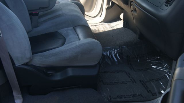 2000 Ford F-150 JUST SERVICED , VERY CLEAN INISDE AND OUT  - 22899886 - 35