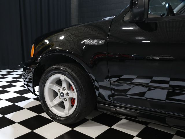 2000 Ford F-150 Reg Cab Flareside 120" Lightning - 23049453 - 32