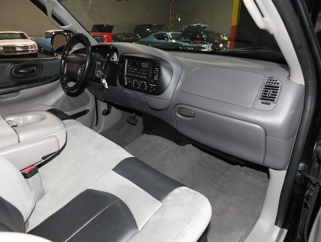 2000 Ford F-150 Reg Cab Flareside 120" Lightning - 23049453 - 41