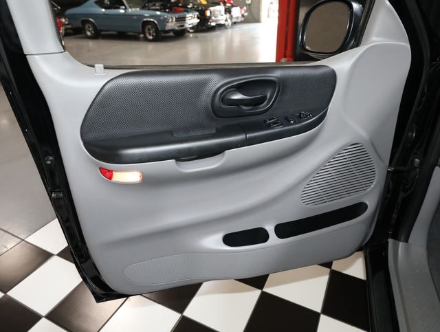 2000 Ford F-150 Reg Cab Flareside 120" Lightning - 23049453 - 50