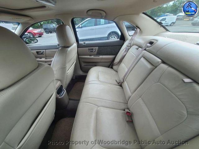 2000 Ford Taurus 4dr Sedan SES - 23070624 - 7