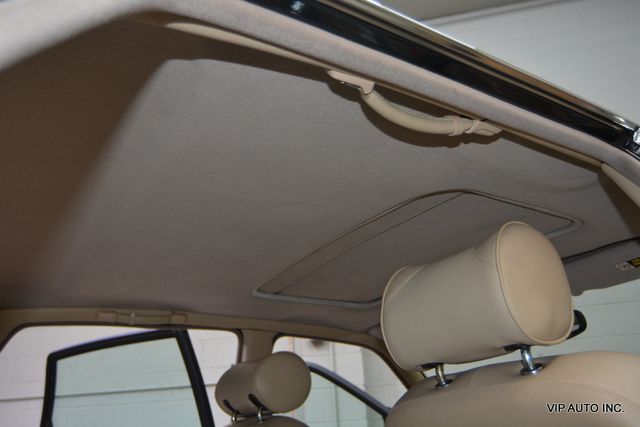 2000 Jaguar XJ 4dr Sedan - 22965182 - 18