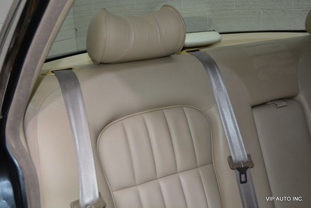 2000 Jaguar XJ 4dr Sedan - 22965182 - 21