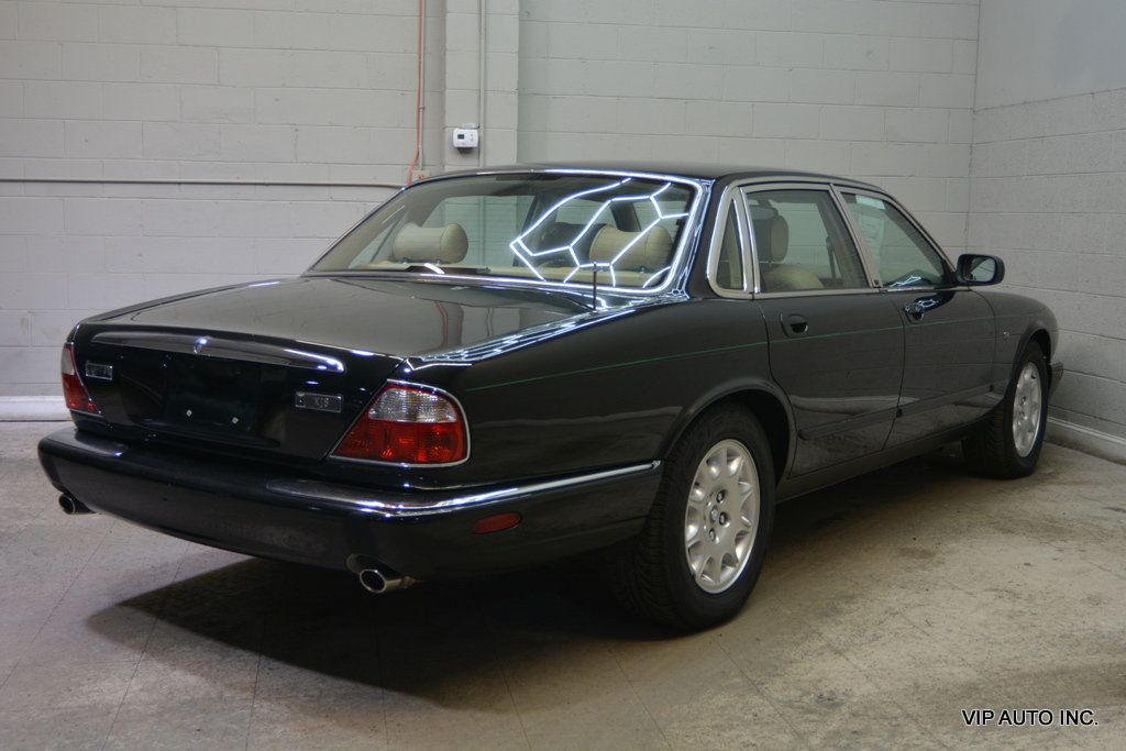 2000 Jaguar XJ 4dr Sedan - 22965182 - 3