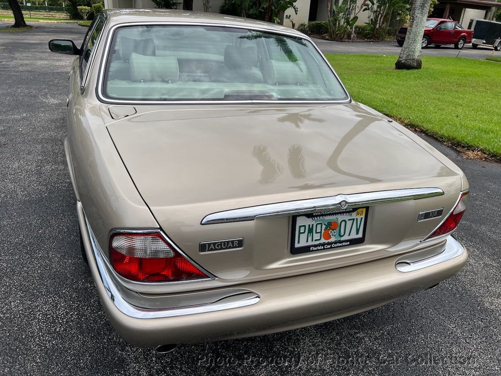 2000 Jaguar XJ XJ8 Sedan - 22856045 - 16