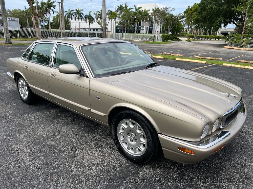 2000 Jaguar XJ XJ8 Sedan - 22856045 - 1