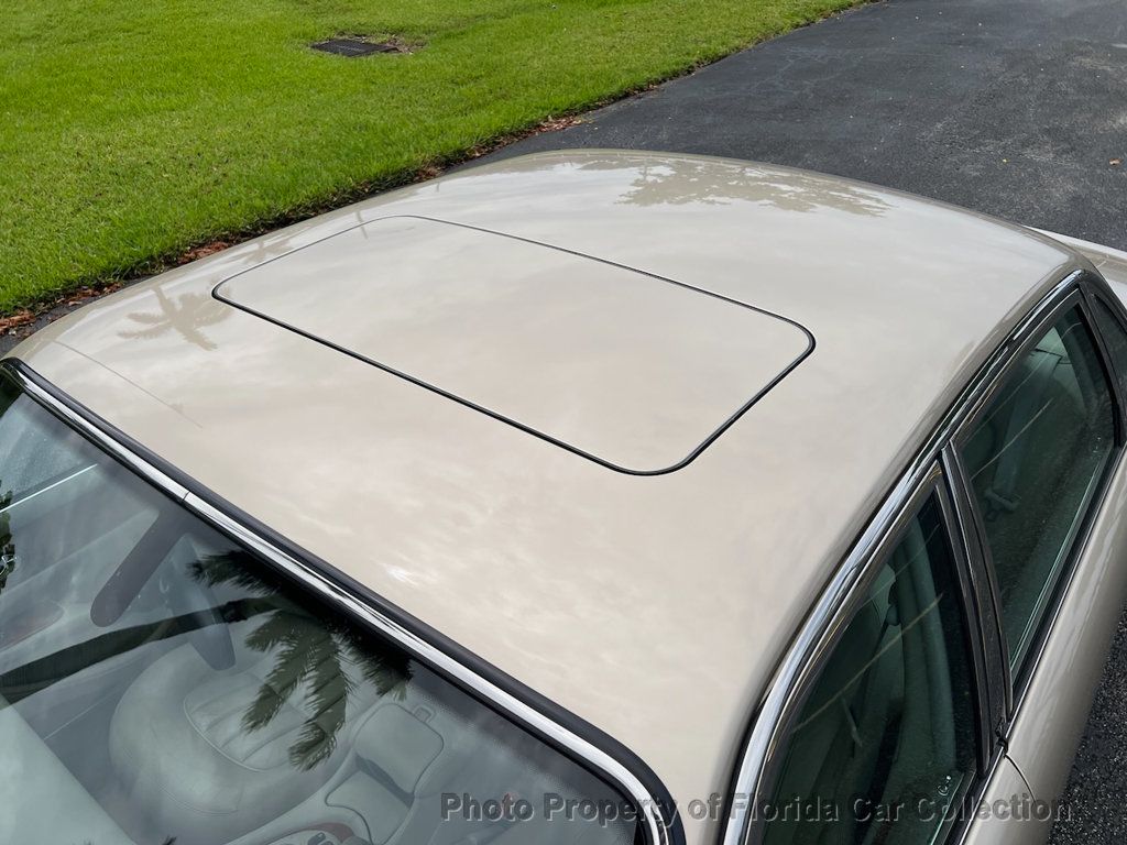 2000 Jaguar XJ XJ8 Sedan - 22856045 - 22