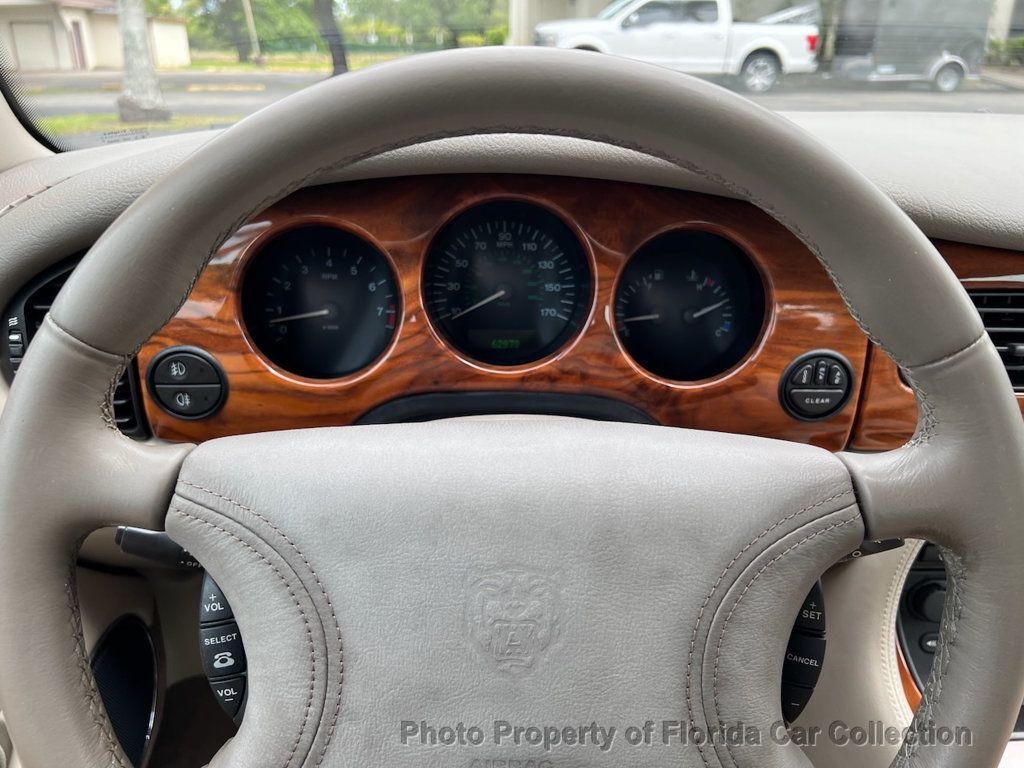 2000 Jaguar XJ XJ8 Sedan - 22856045 - 47