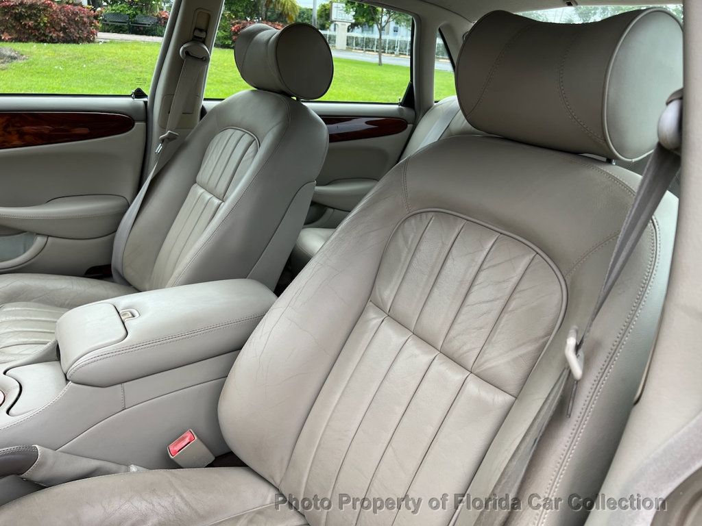 2000 Jaguar XJ XJ8 Sedan - 22856045 - 7
