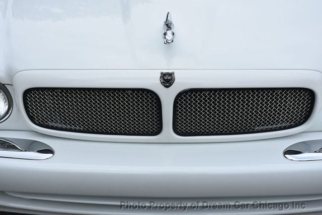 2000 Jaguar XJ XJ-R  - 23082538 - 12