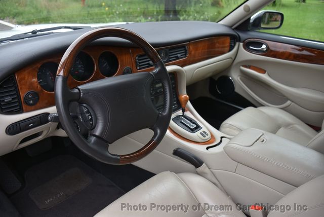 2000 Jaguar XJ XJ-R  - 23082538 - 44