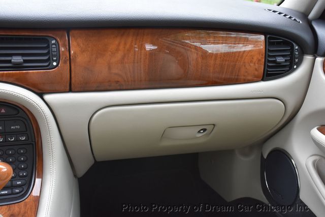 2000 Jaguar XJ XJ-R  - 23082538 - 57