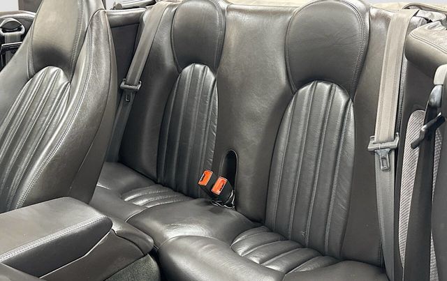 2000 Jaguar XK8 2dr Convertible - 22968944 - 19