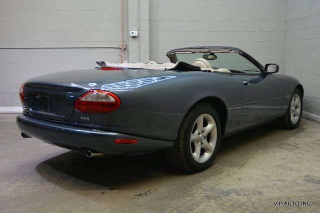 2000 Jaguar XK8 2dr Convertible - 23072140 - 9