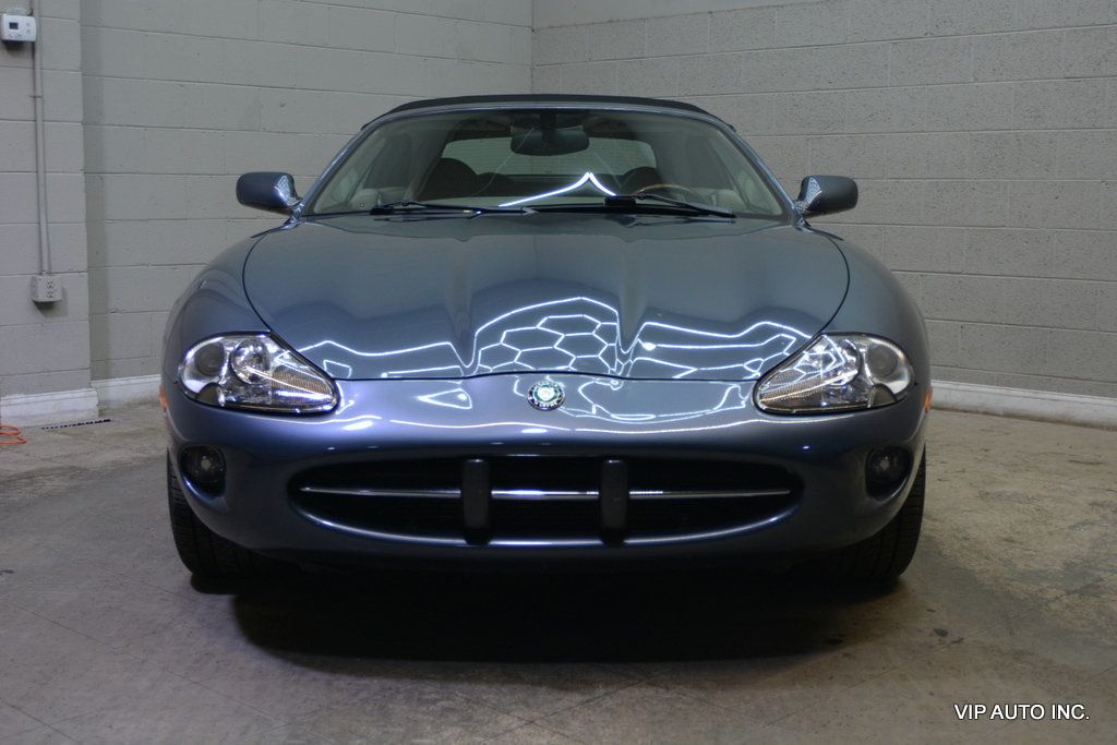 2000 Jaguar XK8 2dr Convertible - 23072140 - 17