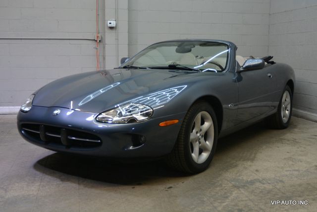 2000 Jaguar XK8 2dr Convertible - 23072140 - 1