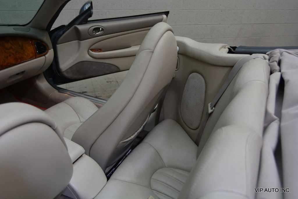 2000 Jaguar XK8 2dr Convertible - 23072140 - 27
