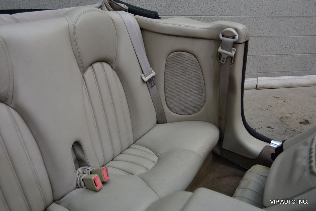 2000 Jaguar XK8 2dr Convertible - 23072140 - 29
