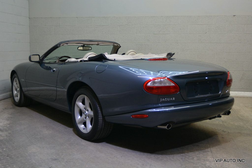 2000 Jaguar XK8 2dr Convertible - 23072140 - 8