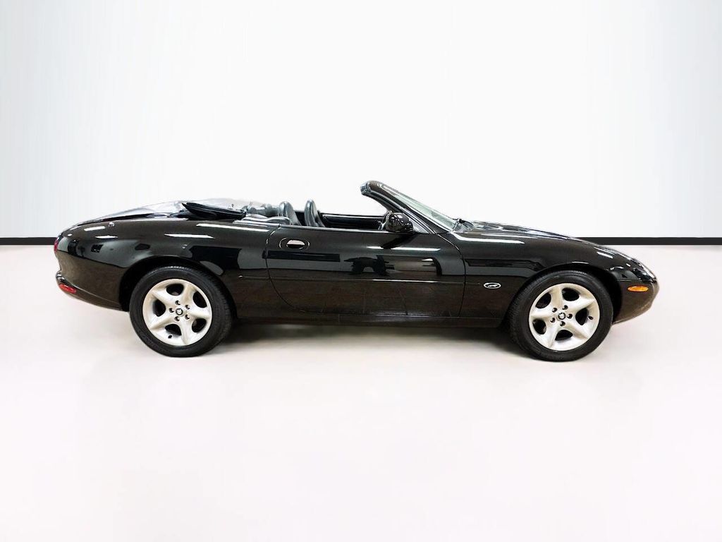 2000 Jaguar XK-Series XK8 2dr Convertible - 22968944 - 4