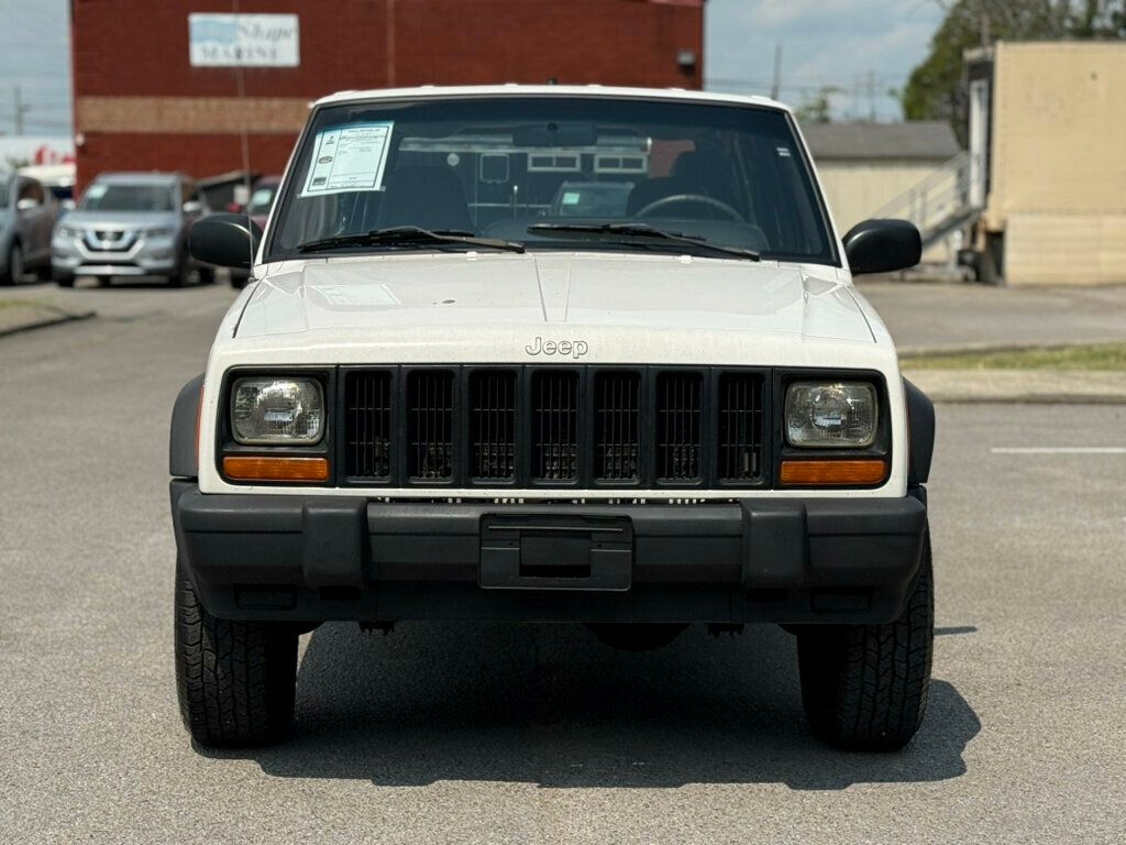 2000 Jeep Cherokee SE photo 8